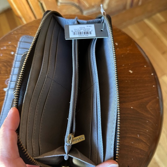 Fossil Madison Wrist Zippy Black Large Wallet NEW with tags - Picture 8 of 9